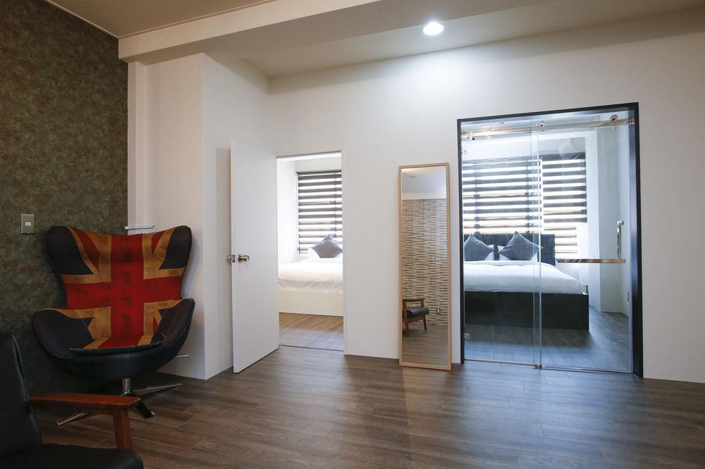 1/3 เรสซิเดนซ์ เซอร์วิซ อพาร์ตเมนต์ Aparthotel โตเกียว ภายนอก รูปภาพ